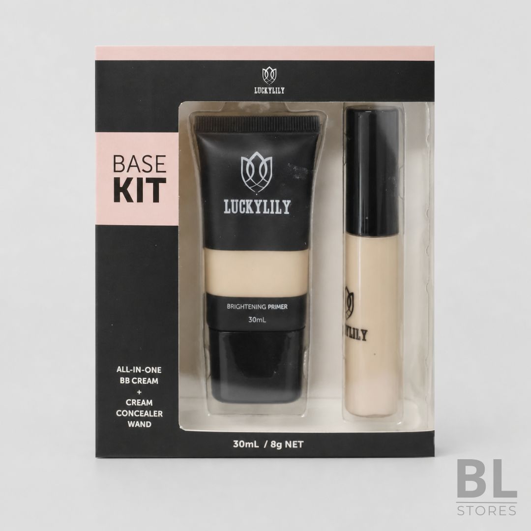 LuckyLily Base Kit Primer Brightening 30 mL + Concealer Wand 8 g es un set de maquillaje ideal para preparar, unificar y mejorar el acabado de la piel con un resultado natural y luminoso. Incluye una crema BB all-in-one con primer iluminador de 30 mL y un corrector en formato wand de 8 g, pensados para facilitar una rutina práctica antes del maquillaje diario o para retoques rápidos durante el día. Su presentación combina una base ligera para ayudar a emparejar el tono y un corrector de aplicación precisa para cubrir zonas puntuales como ojeras, manchas o pequeñas imperfecciones. Perfecto para quienes buscan un kit de maquillaje compacto, funcional y fácil de usar, el LuckyLily Base Kit es una excelente opción para lograr una piel con aspecto más uniforme y preparada para un acabado prolijo. Encuentra este producto en BL Stores, tu tienda online en Chile para comprar maquillaje, primer, BB cream y correctores de forma simple y confiable.