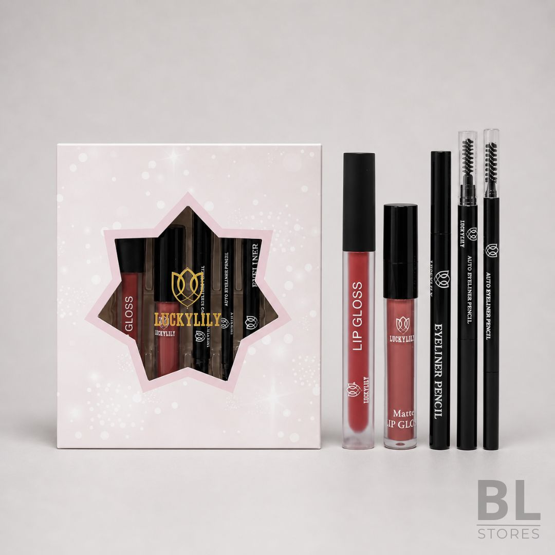 Set de Maquillaje LuckyLily Glam Essentials 5 Piezas es un kit práctico y versátil para completar tu rutina de maquillaje diario o llevar en el cosmetiquero. Incluye productos esenciales para labios y ojos, pensados para lograr un look definido, fresco y femenino en pocos pasos. Su formato compacto lo hace ideal para uso personal, retoques durante el día, viajes o como regalo de belleza. Este set reúne opciones clave como lip gloss, labial líquido matte, delineador de ojos y lápices delineadores de cejas, convirtiéndose en una alternativa conveniente para quienes buscan un set de maquillaje LuckyLily, kit de maquillaje para mujer, maquillaje de labios y ojos, delineador de cejas y lip gloss en Chile. Encuentra este set en BL Stores, tienda online chilena con productos de belleza y cuidado personal para comprar fácil, rápido y de forma confiable. Productos incluidos: Lip Gloss: brillo labial para dar acabado luminoso y un toque de color a los labios. Labial Líquido Matte: labial de acabado mate, ideal para un look más definido. Delineador de Ojos: lápiz para marcar y resaltar la mirada con mayor precisión. Lápiz Delineador de Cejas x2: productos con cepillo incorporado para peinar, definir y dar forma a las cejas.